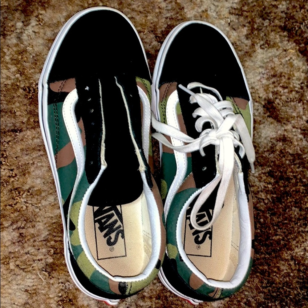 Vans camo shoes
